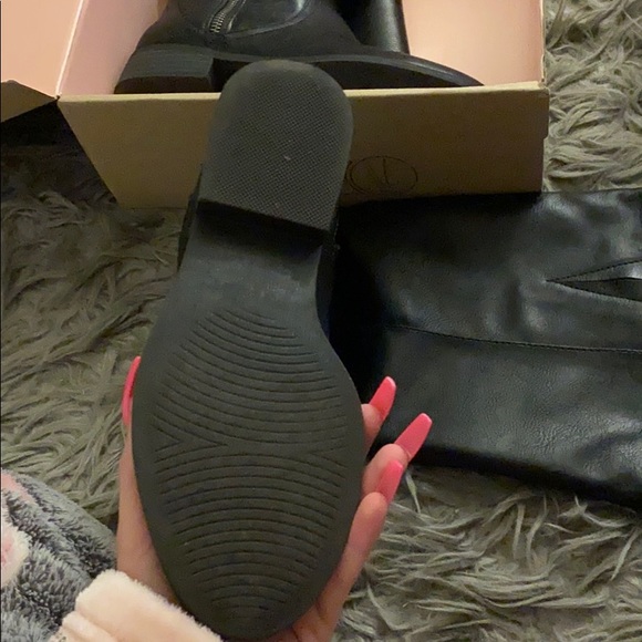 Black boots size 6 - Picture 4 of 5